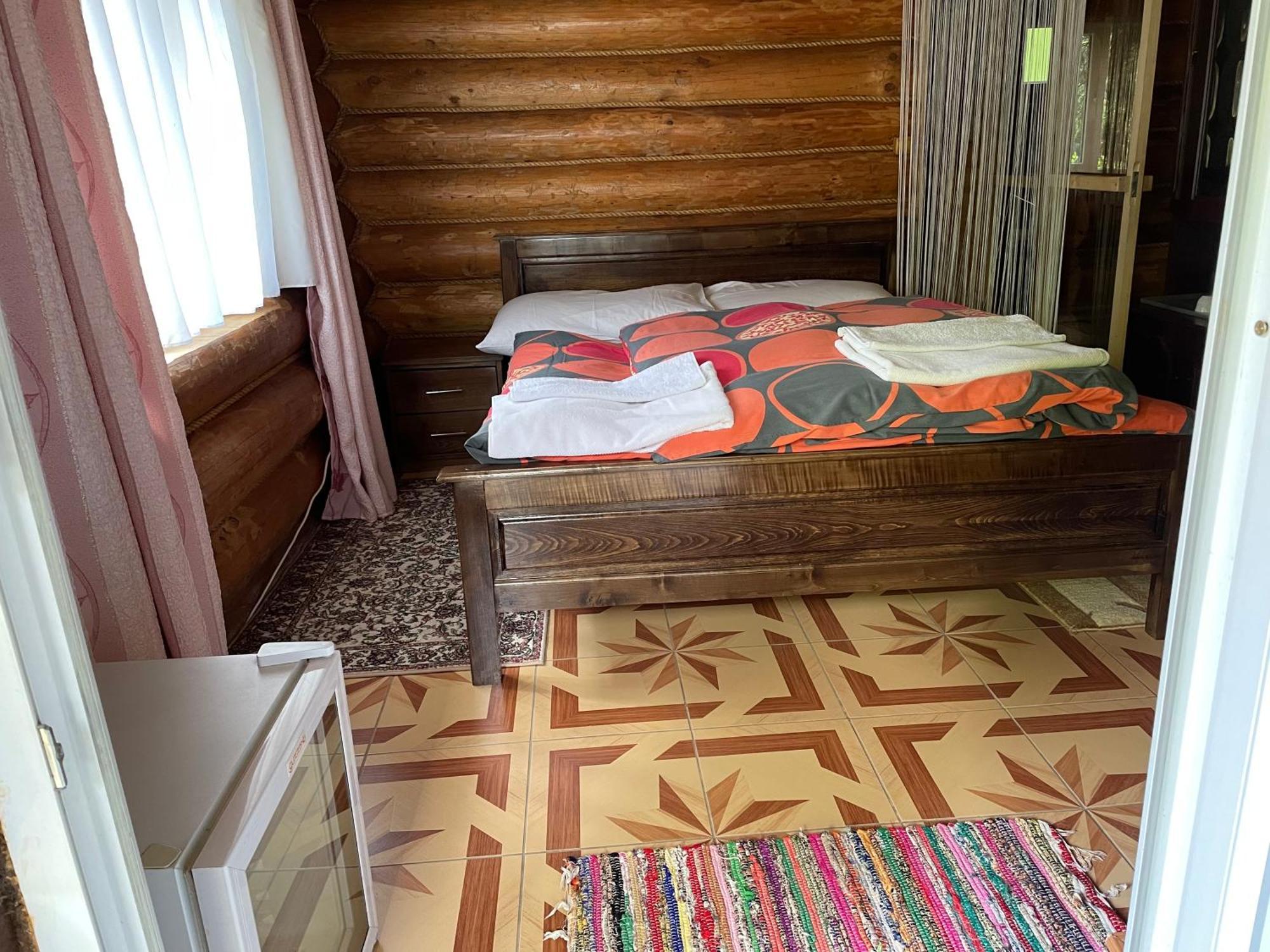 Guest House Nad Tisou クワイスィア エクステリア 写真